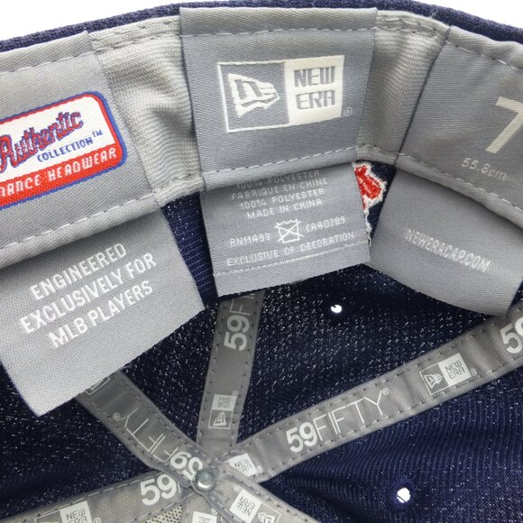 Toronto Blue Jays Maple Leaf Logo 7 Inches Fitted Hat - Picture 11 of 15